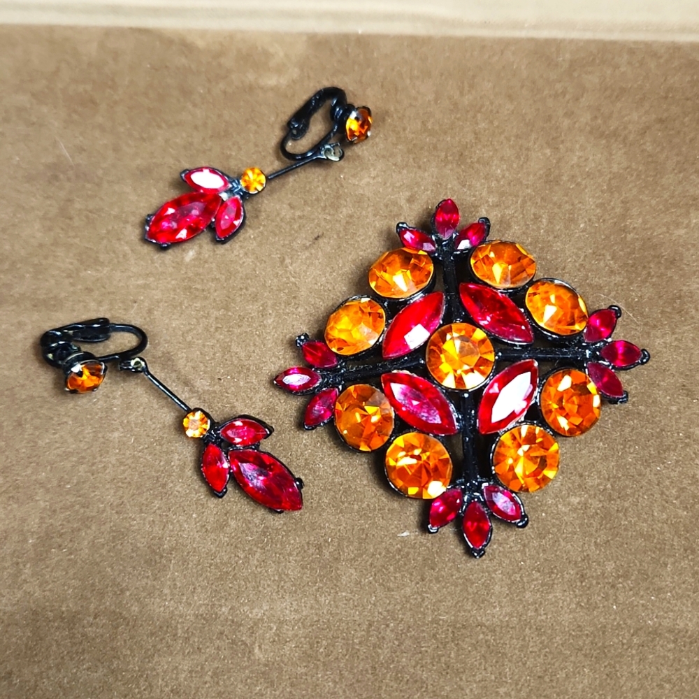 Vintage Signed Edlee Broach & Earrings
